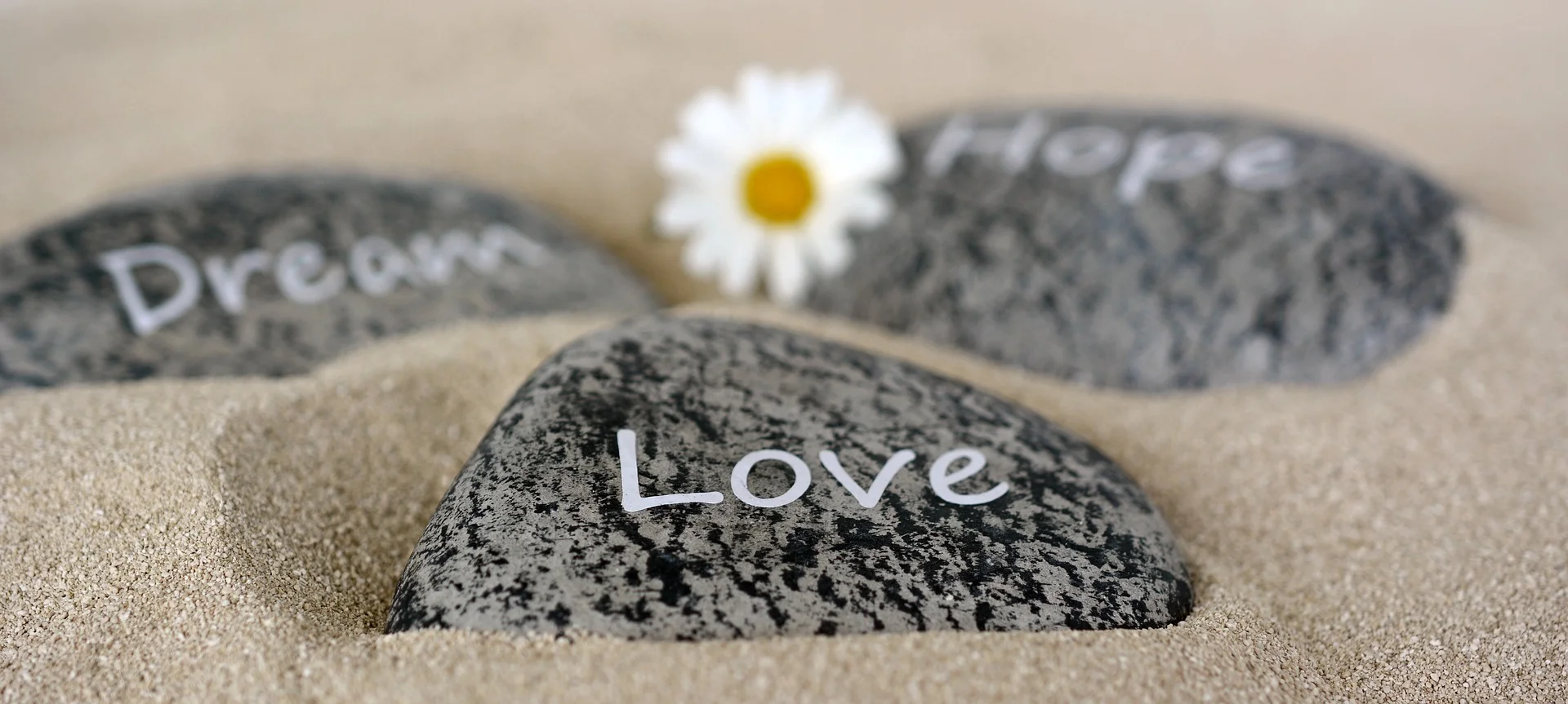 stones-2780171_1920.jpg