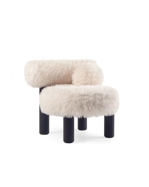 Low Chair Gropius CS2 Fluffy Edition by Noom