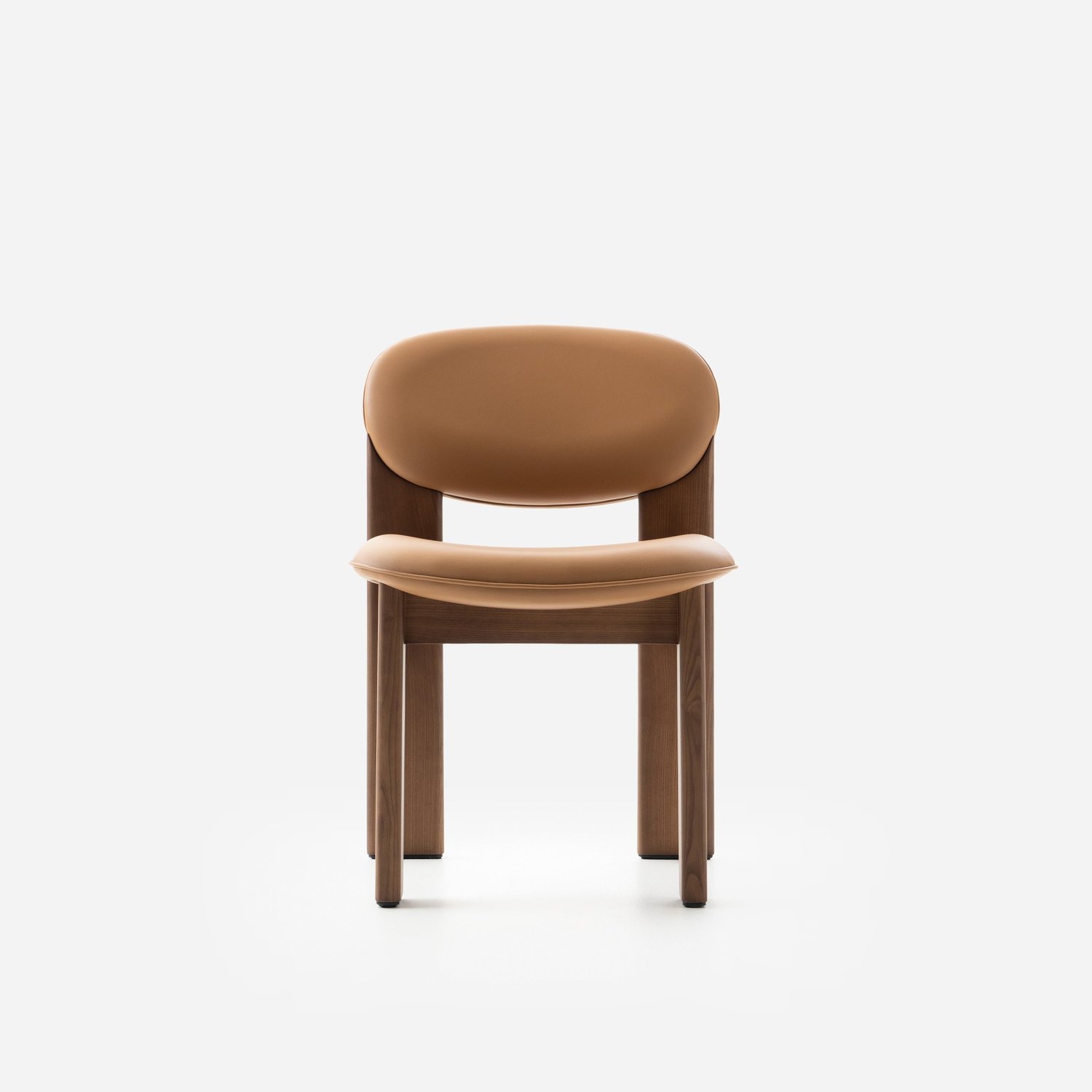 Archipen Chair &mdash; дерев'яний каркас зі шкіряними сидінням і спинкою, дизайн Катерини Соколової