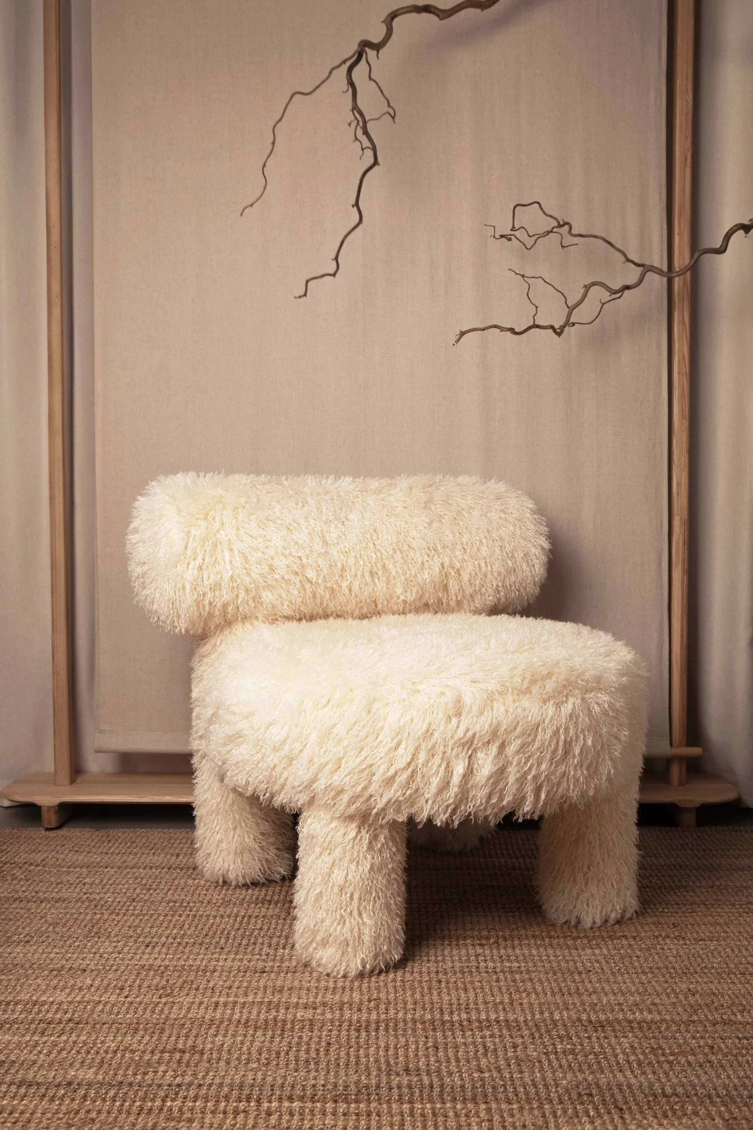 Low Chair Gropius CS1 Fluffy Edition — noom