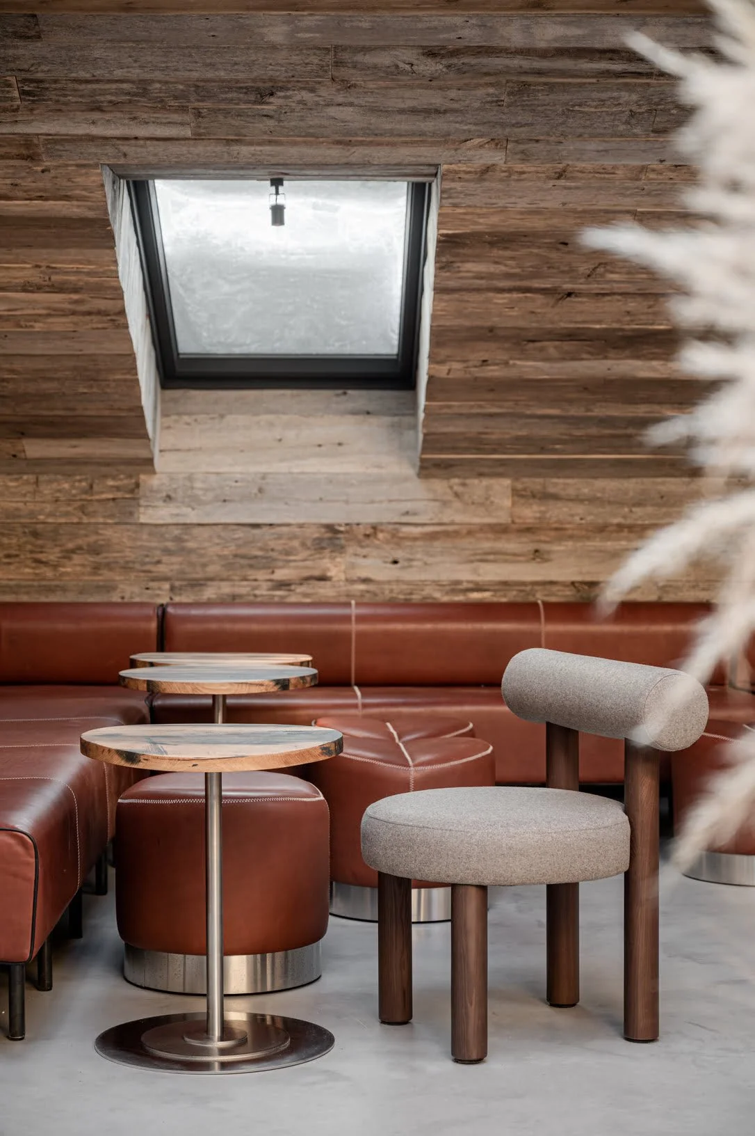 MAD BAR's HOUSE — noom