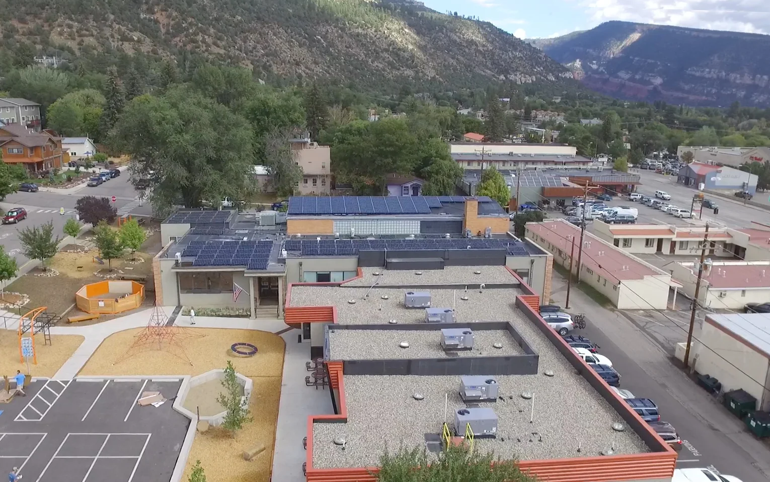 projects_comm_MountainMiddleSchool.jpg