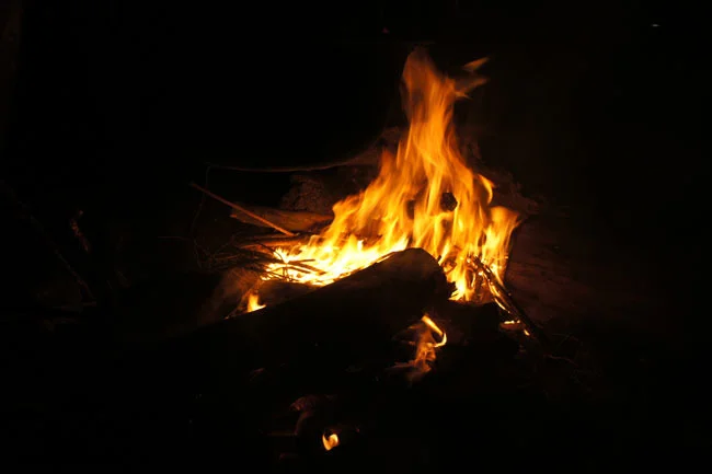 Lagerfeuer beim EarthTrail Fluchtszenario