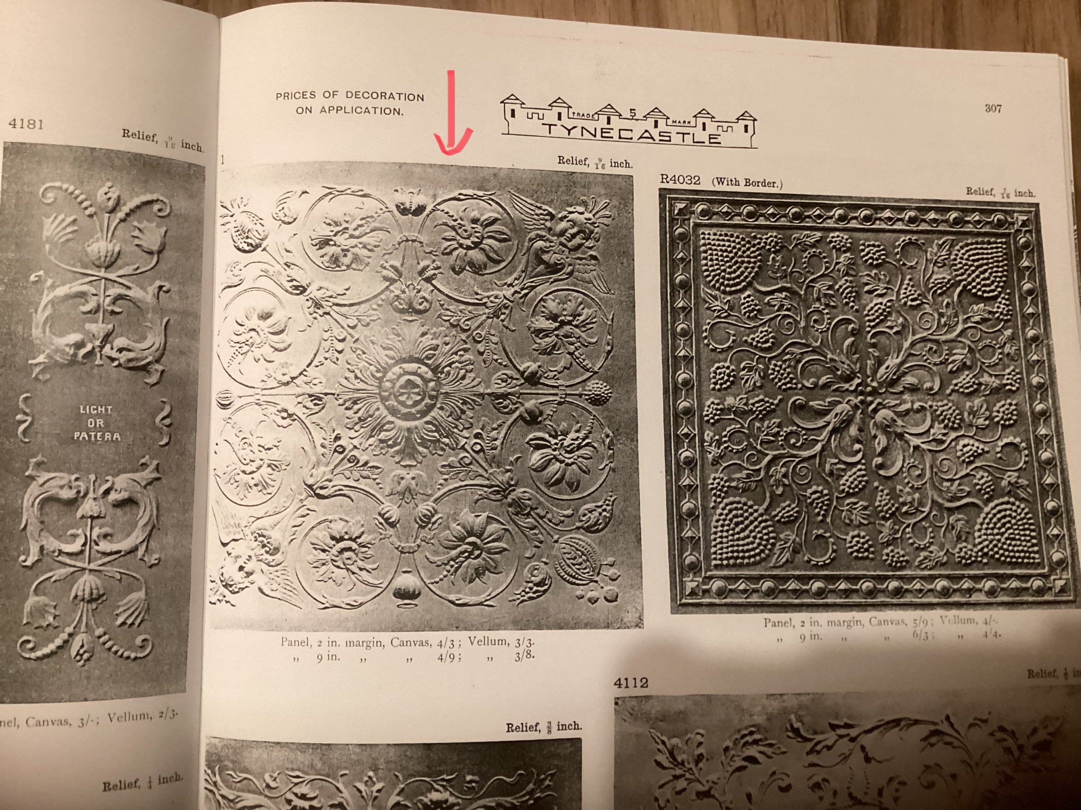 Catalogue image of the ceilng tile