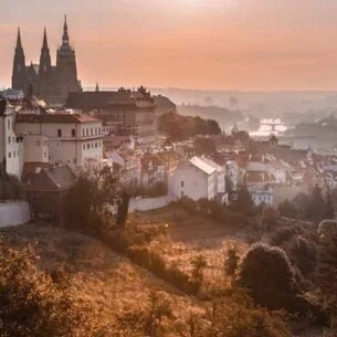 Nonstop magazine:  Insider's guide to Prague