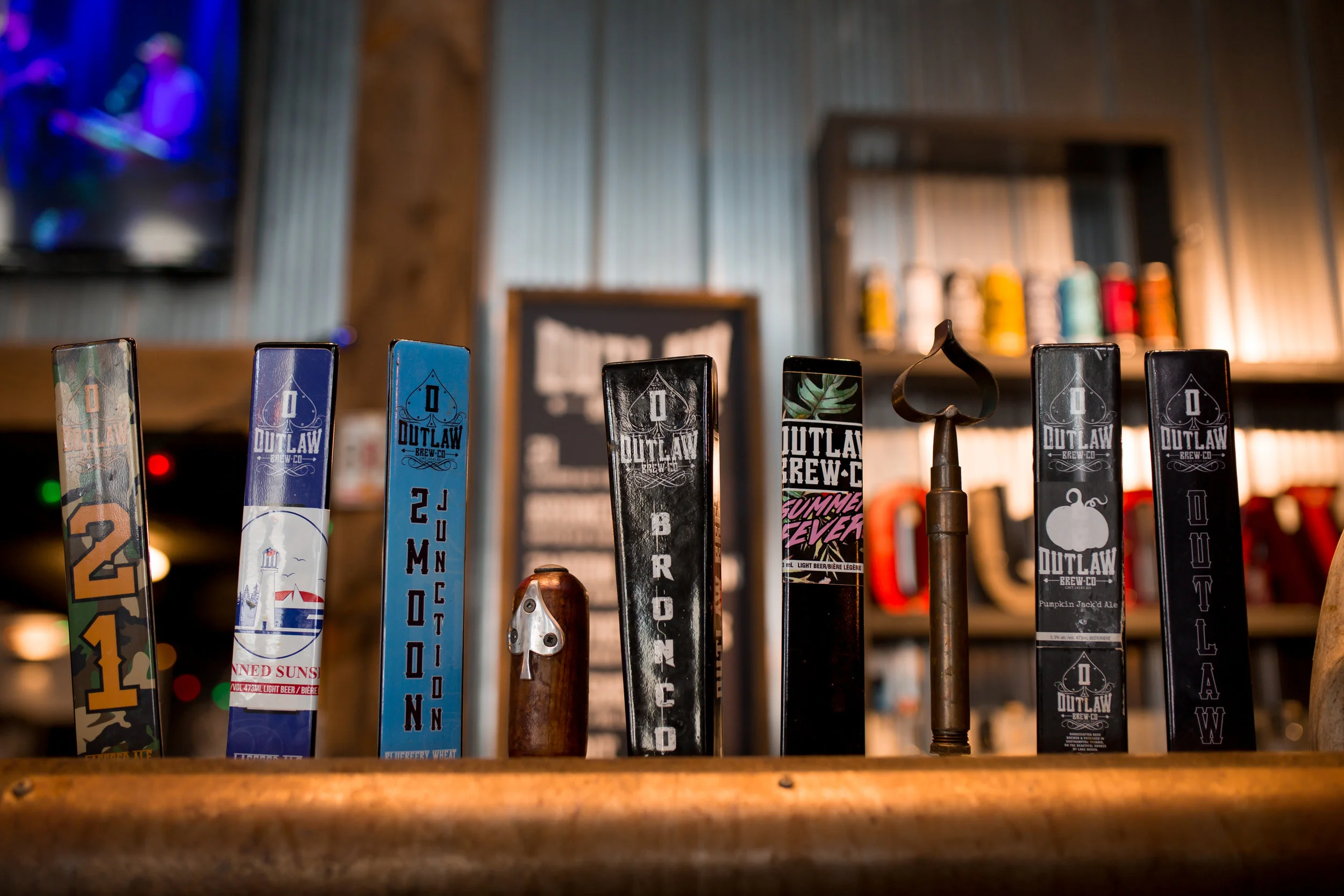 The Outlaw Brew collection includes; 21 Lagered Ale; Southampton Canned sunset; 2Moon Junction BlueBEERy Wheat; Outlaw BRONCO Copper Ale; Summer Fever IPA; Bandit Dark Ale; Sheriff IPA and; Southern Lass
