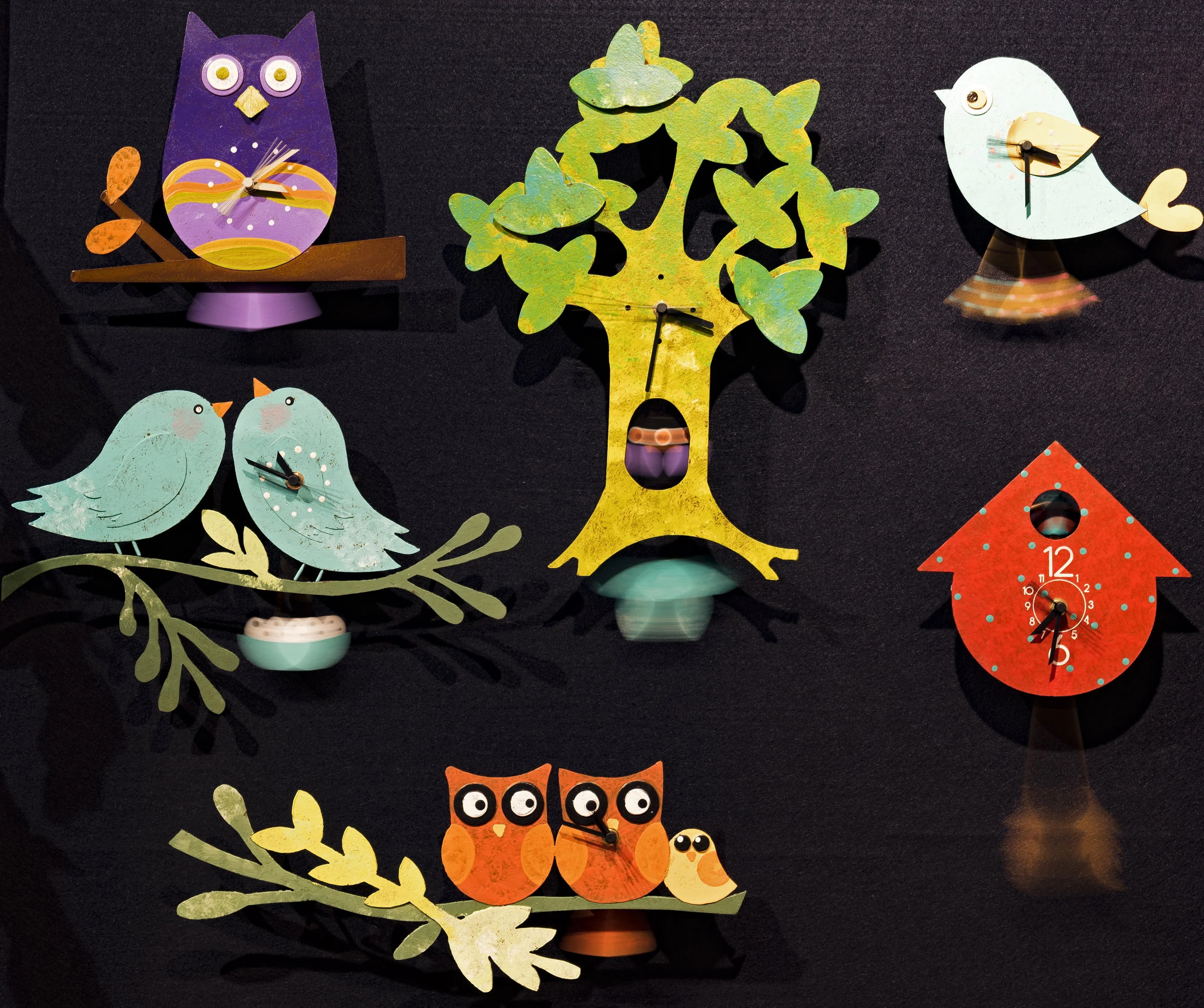 Oxidos Recycled Metal Clocks, made in Colombia