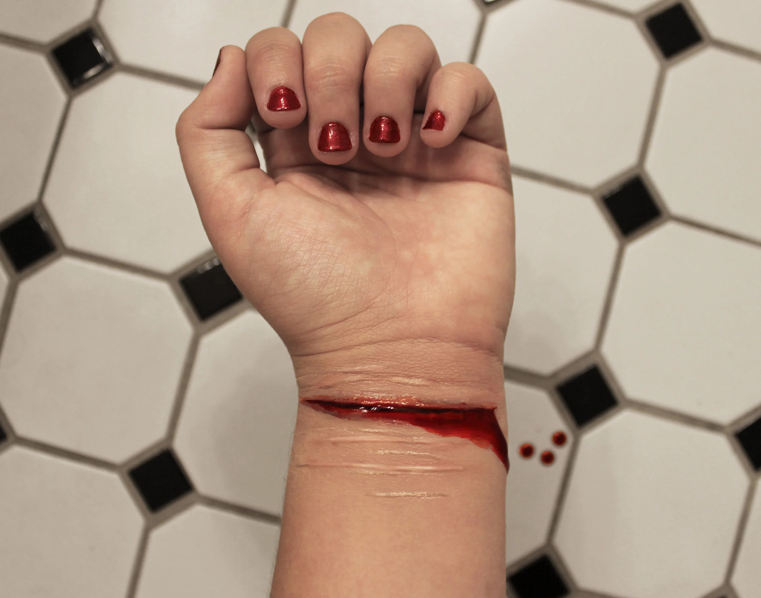 Are My Nails Pretty Enough?