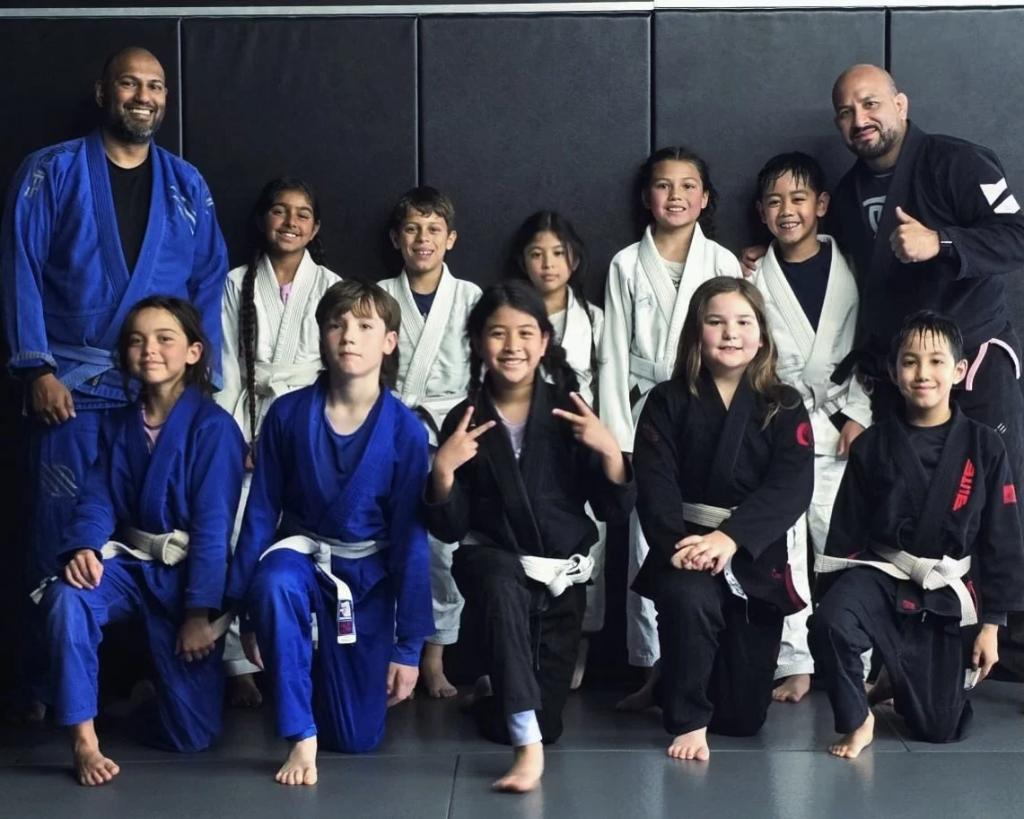 Sunday Competition Class 🔥🔥🔥

Lesson for today: just because we fall doesn&rsquo;t mean we stay down.

In Jiu Jitsu, getting swept isn&rsquo;t the end. We don&rsquo;t accept the bottom&mdash;we frame, scramble, and fight our way back up.

Life wor