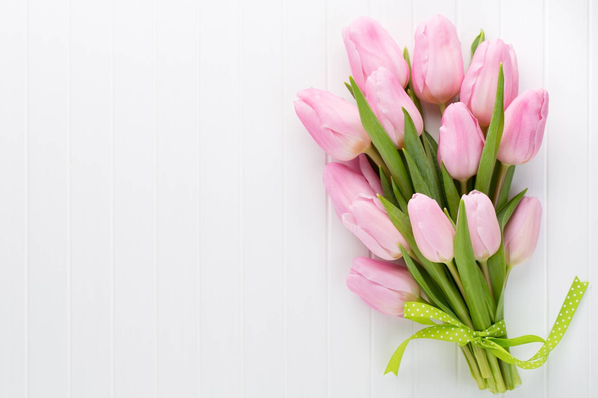 pink_tulips_bouquet.jpg