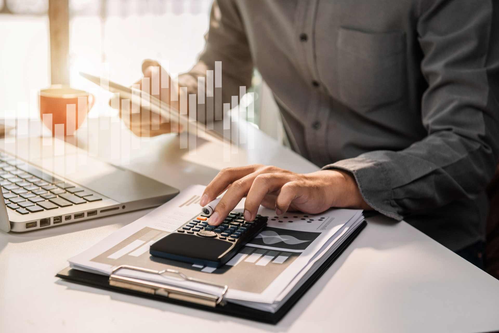 Help with Budgeting Using Online Management Tools