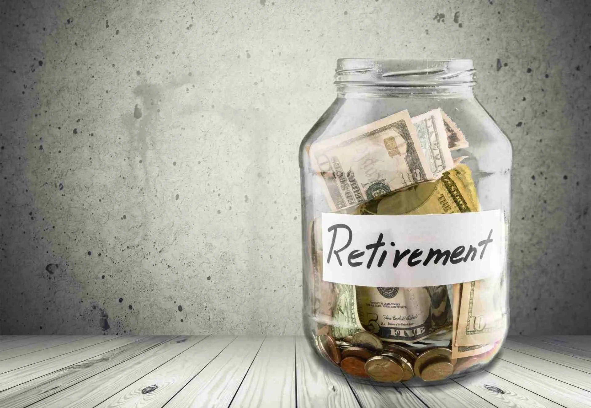 How to Maximize Retirement Savings on a Budget?