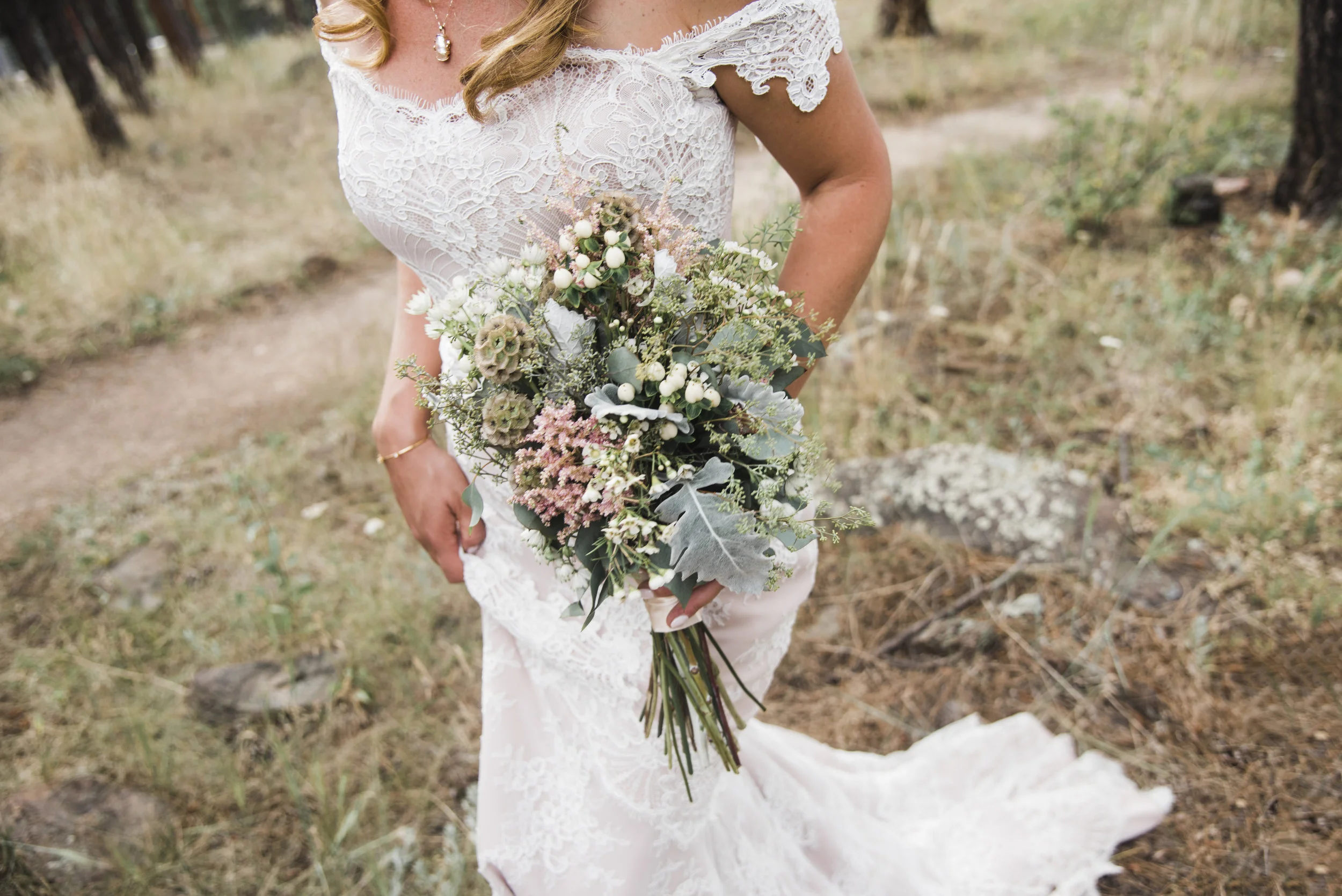 Sneak_Peak_Eve_Bobby_Lookout_Mountain_Wedding_007.jpg