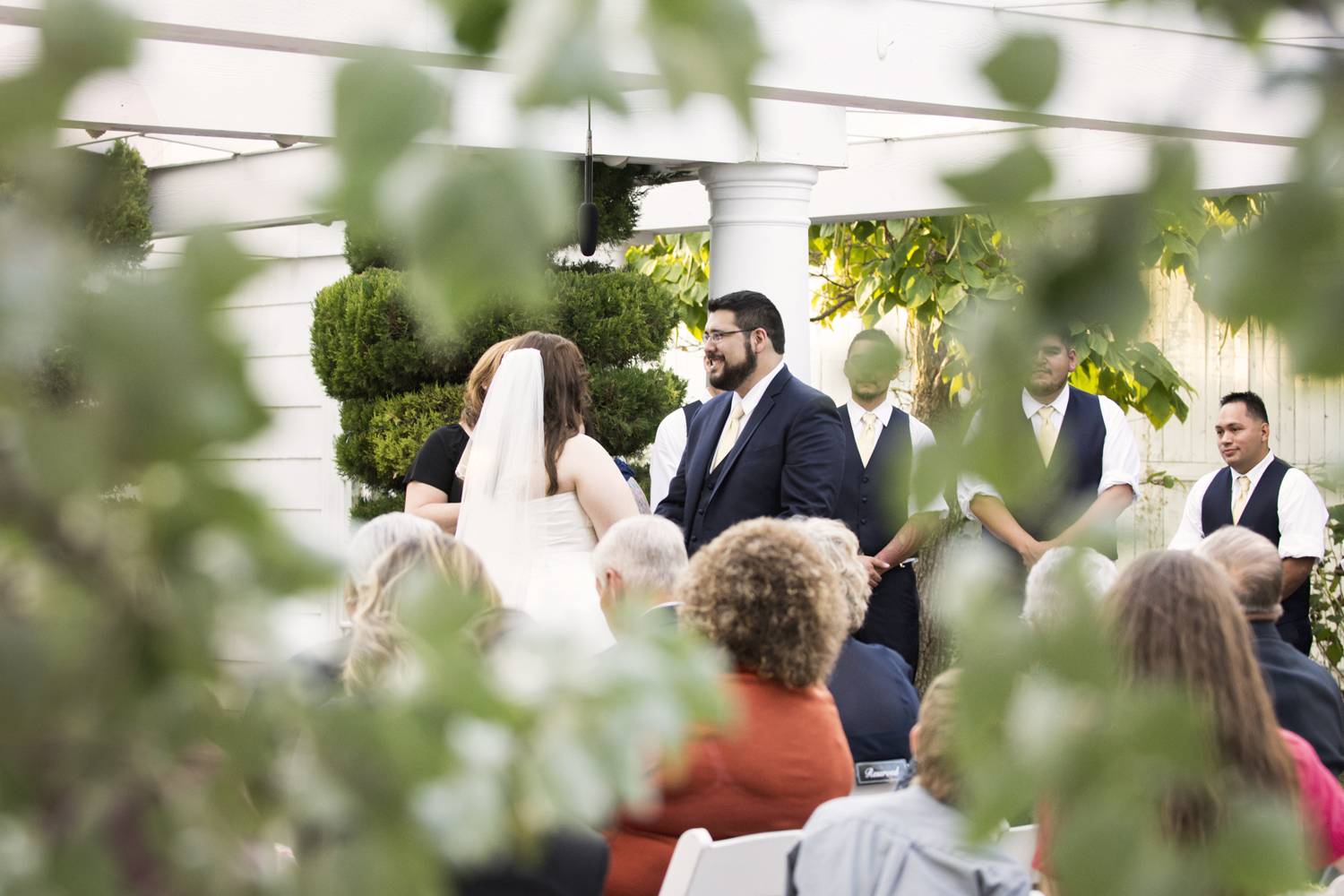 Colorado_Wedding_Photographer_Apollo_Fields_Garden.jpg