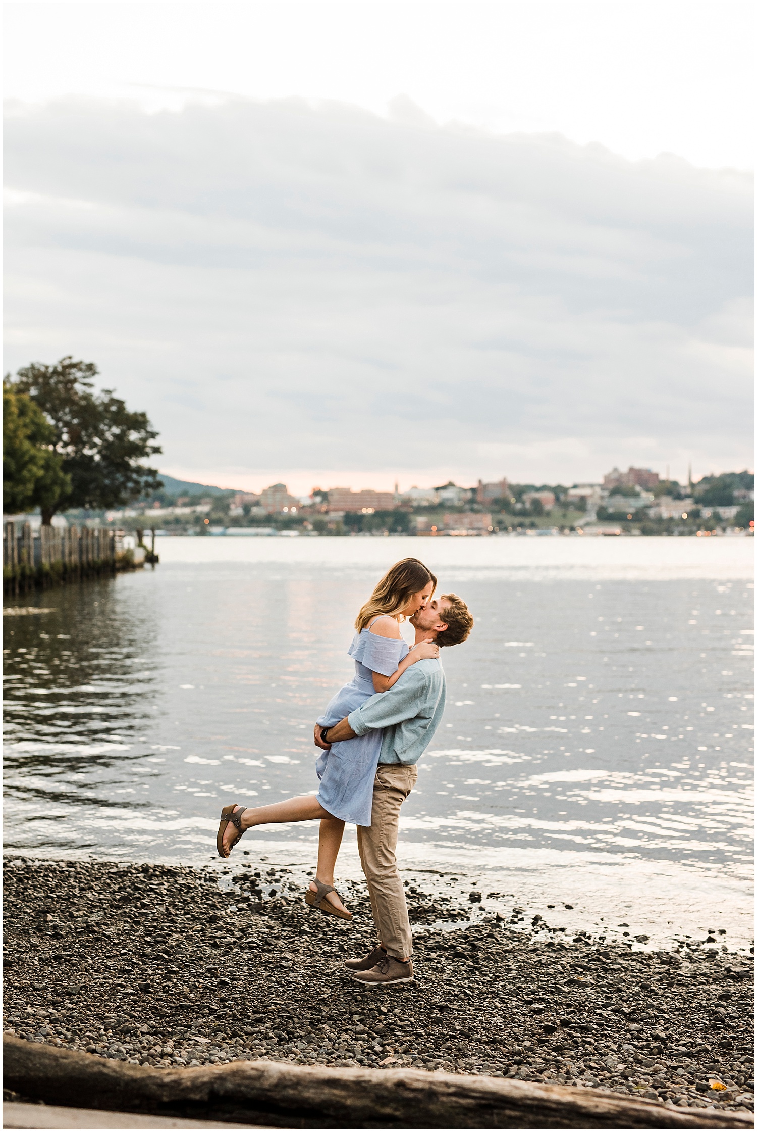Beacon-NY-Engagement-Photos-Apollo-Fields-01.jpg