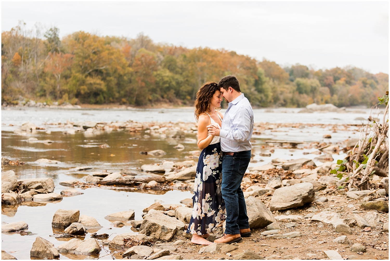 Washington-DC-Engagement-Session-H-Street-Waterfall-Apollo-Fields-002.jpg