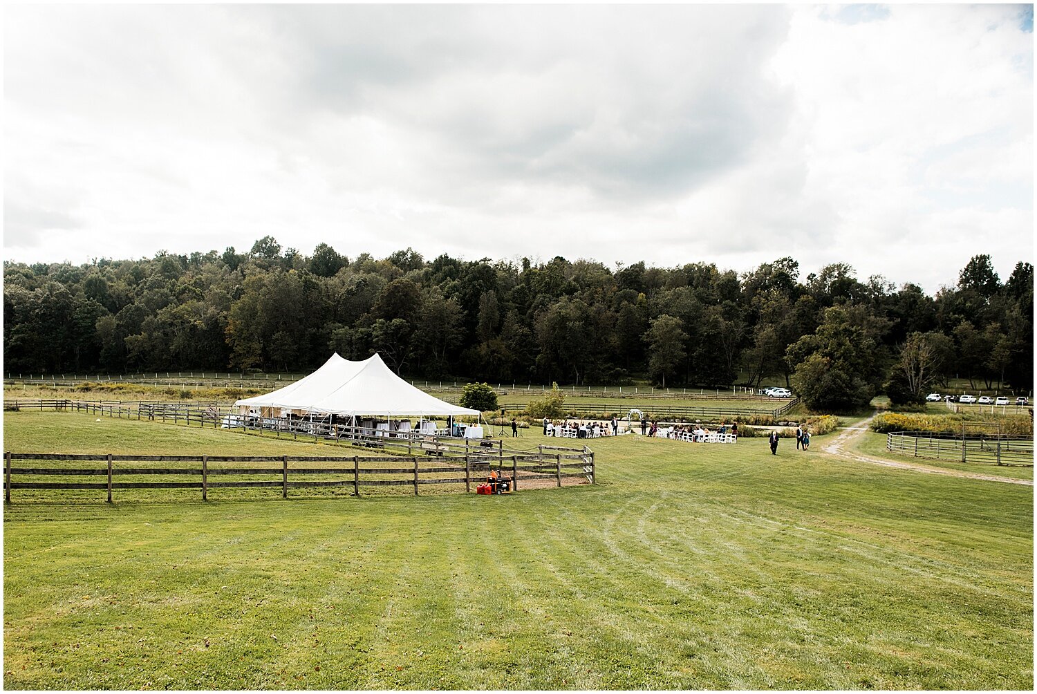 Farm-Weddings-Horse-Barn-Upstate-NY-Wedding-Photographer-Apollo-Fields-212.jpg