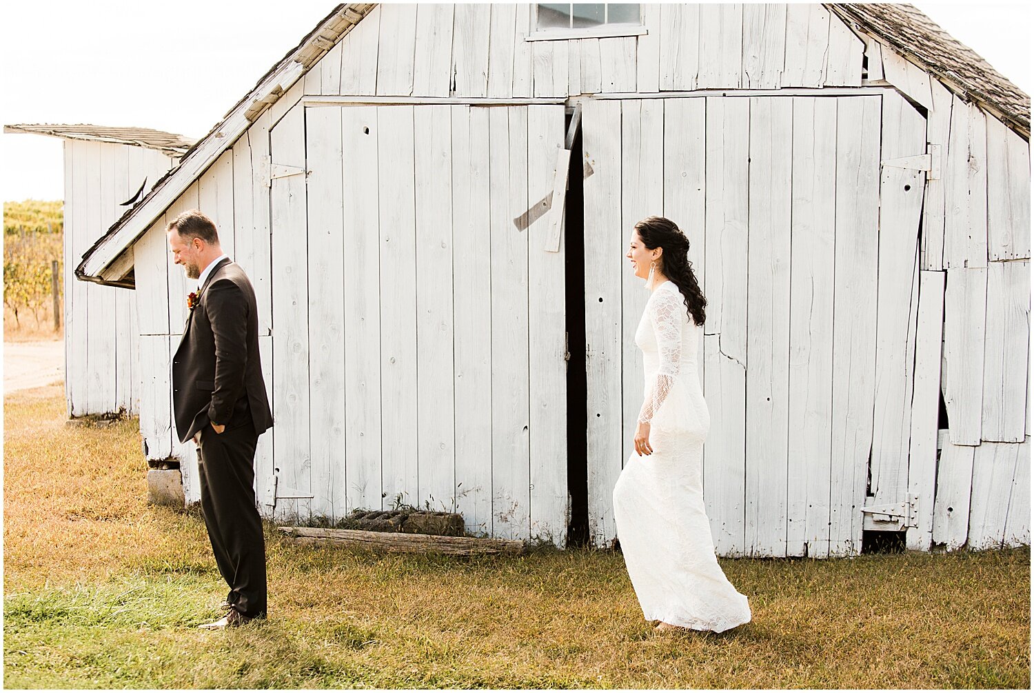 Vineyard-Wedding-in-Pennsylavnia-Photographer-Apollo-Fields-458.jpg