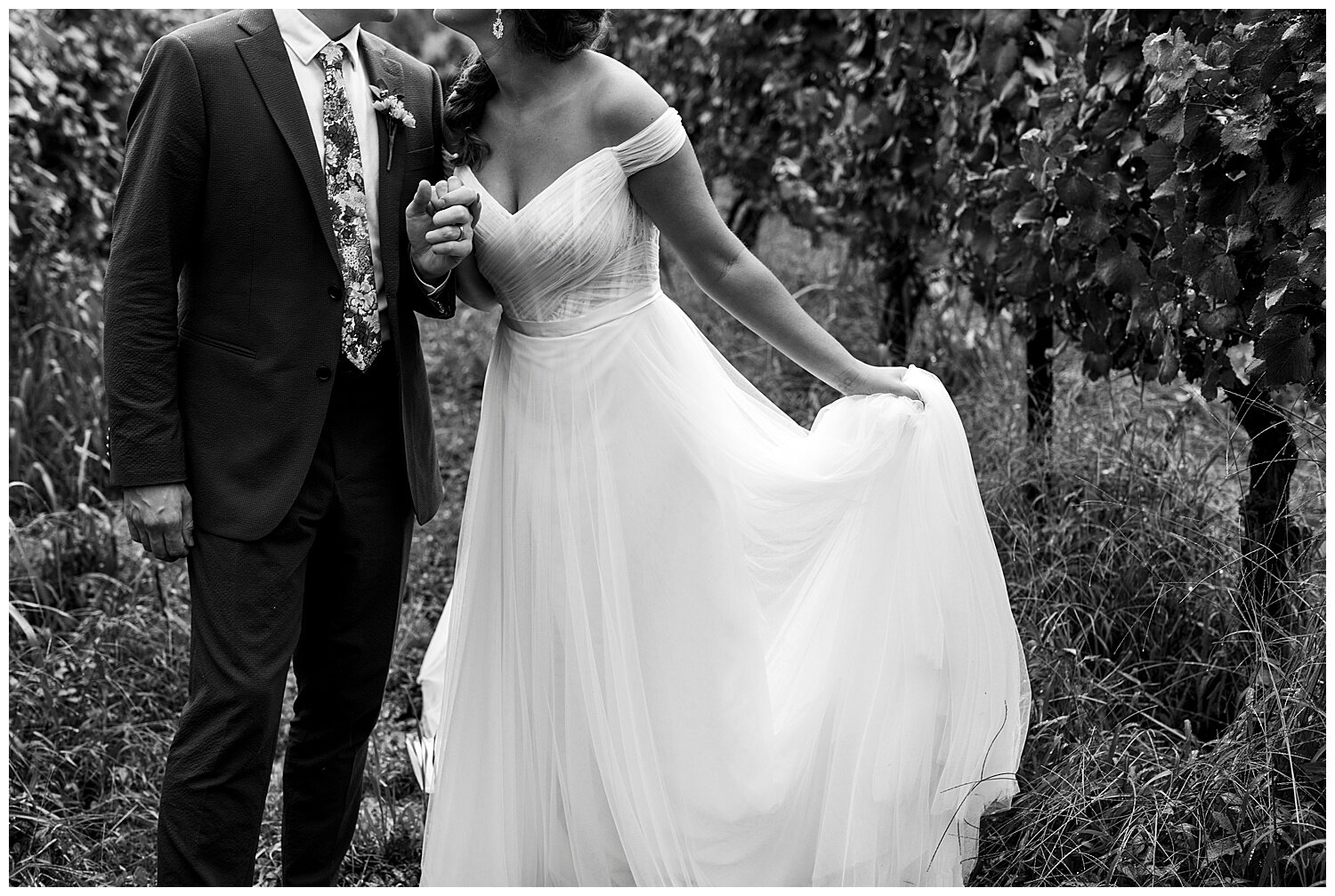 Round-Peak-Vineyards-Wedding-Photographer-Apollo-Fields-51.jpg