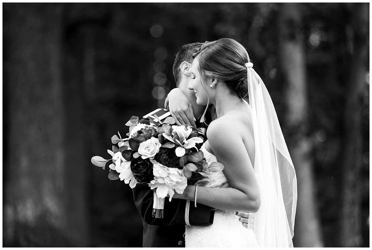 Liriodendron-Mansion-Wedding-Photography-Apollo-Fields-21.jpg