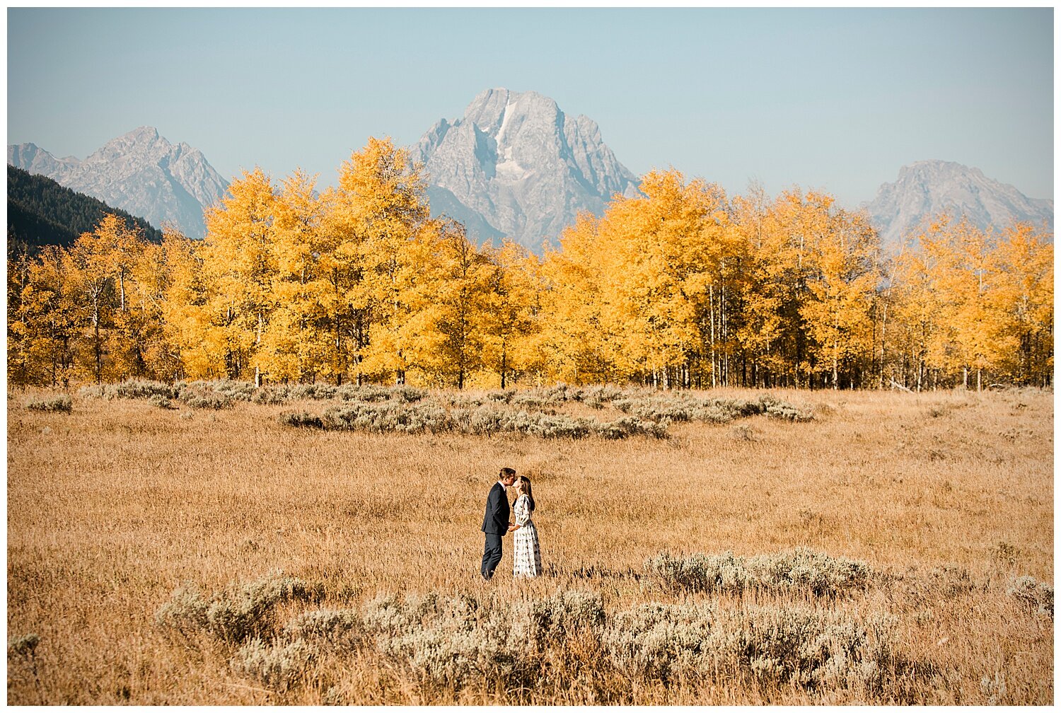 Grand-Tetons-Yellowstone-Elopement-Photography-Apollo-Fields-08.jpg