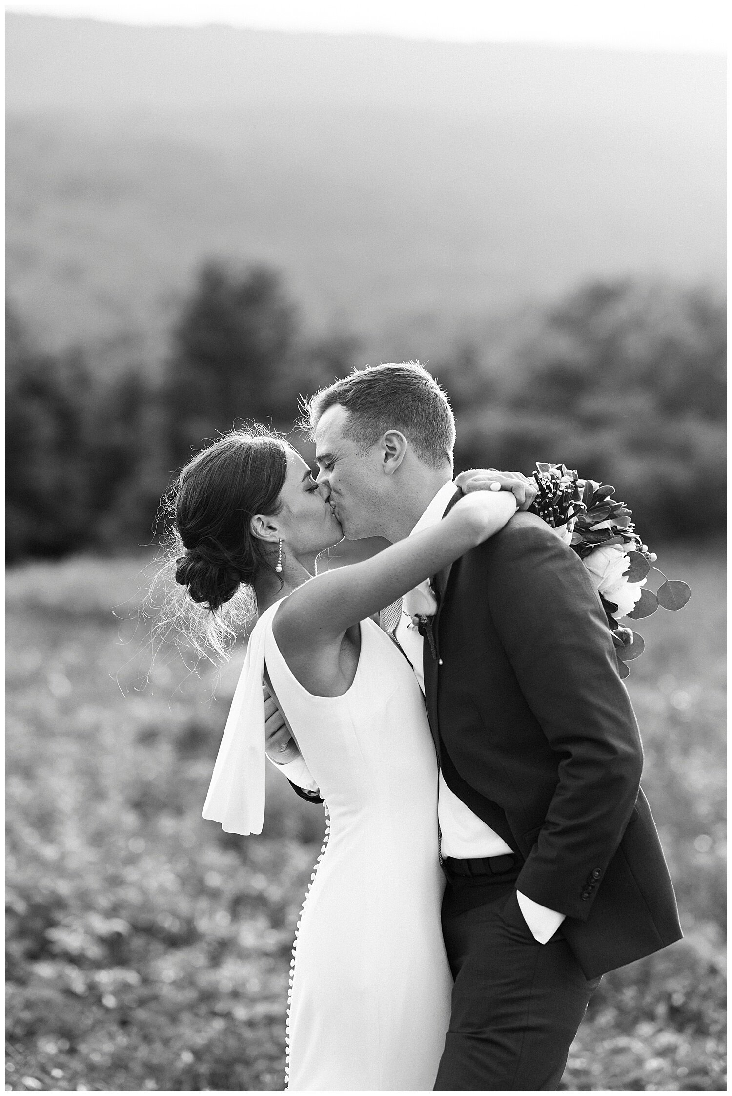 Granite-Ridge-Barn-Wedding-Apollo-Fields-Photographer-075.jpg