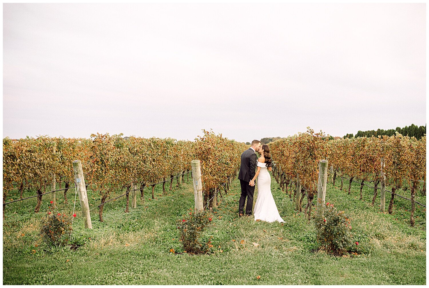RGNY-Wedding-Photography-North-Fork-Vineyard-Apollo-Fields-059.jpg