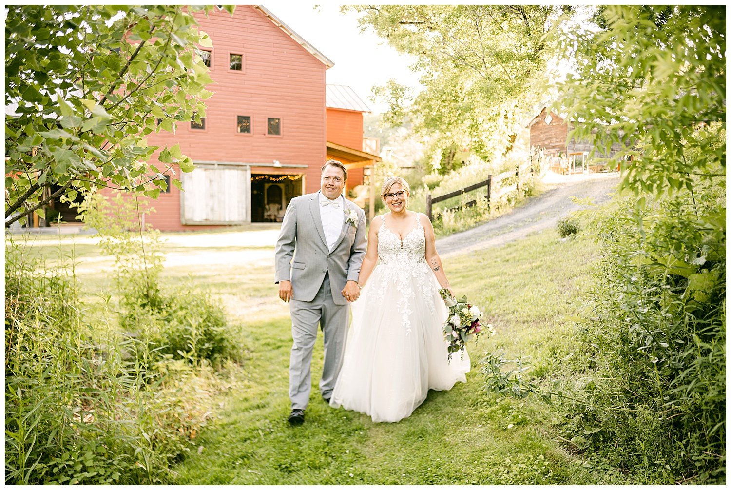 Owls-Hoot-Barn-Wedding-Photography-Coxsackie-NY-Apollo-Fields-69.jpg