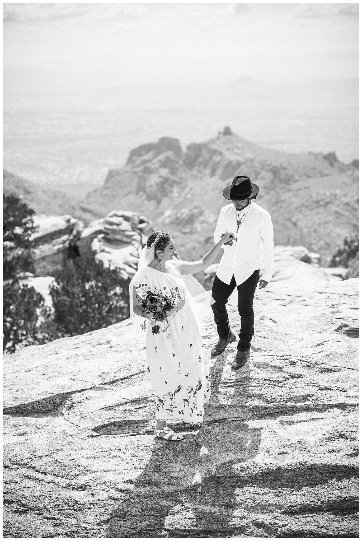 Mount-Lemmon-Elopement-Wedding-Tucson-AZ-Apollo-Fields-081.jpg