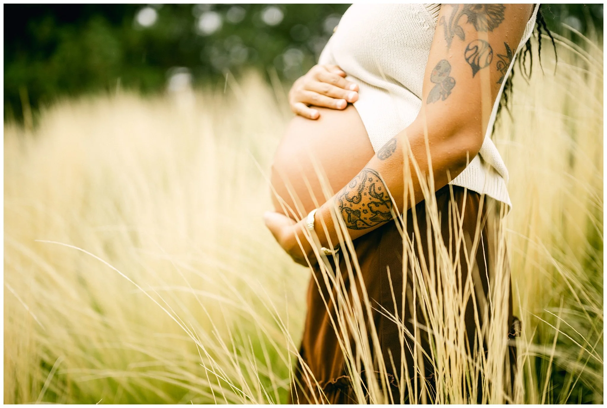 Maternity-Photos-Apollo-Fields-19.jpg