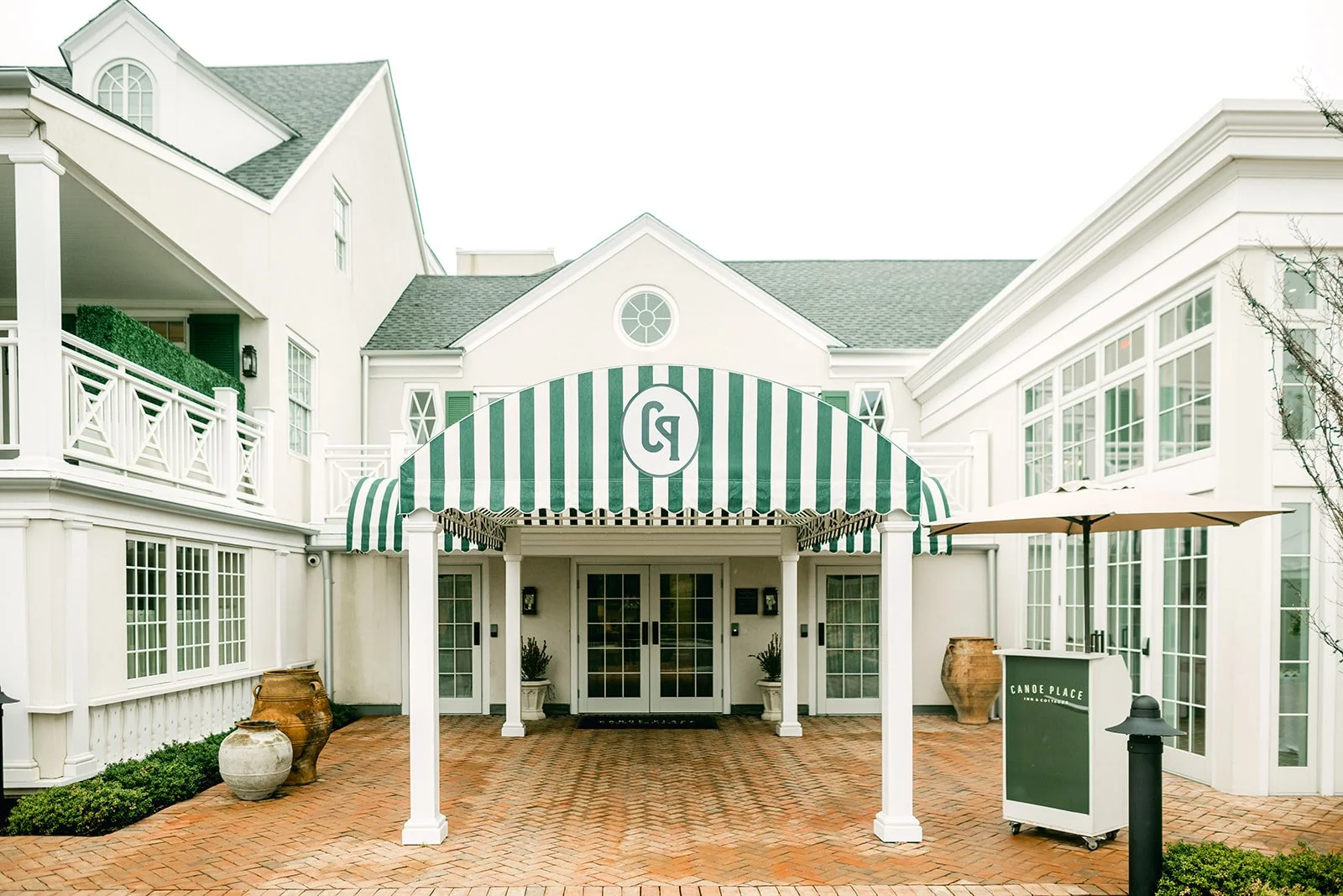 A Wedding at Canoe Place Inn