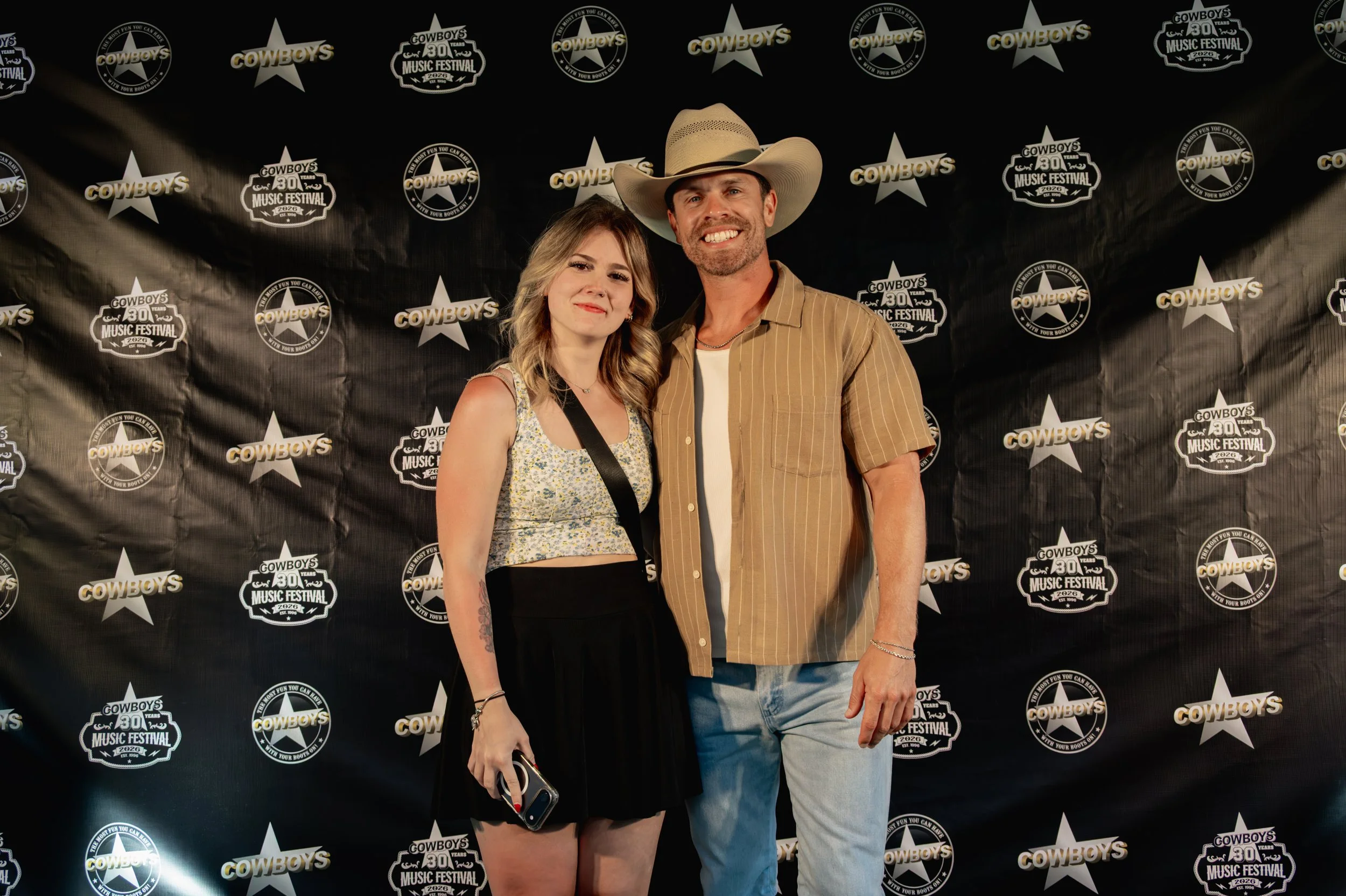 dustinlynch-mg_3.jpg