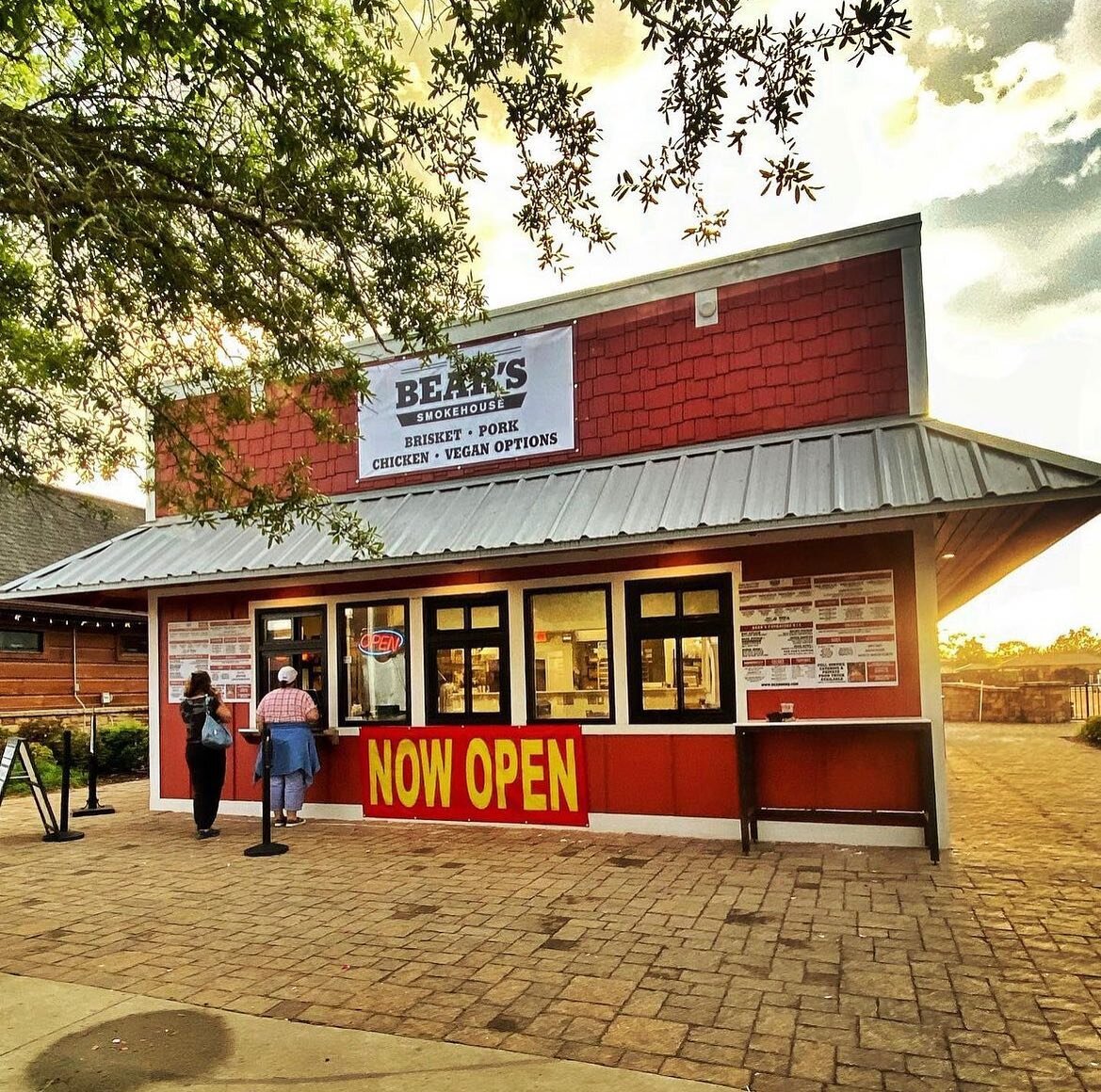 Getting back into the swing of things at @tryon_international 🐎

Currently open Friday - Sunday

You can now preorder your meals ahead of time at bearsbbq.com/tryon
*Weekend cutoff for preorders: Thursdays at 2pm