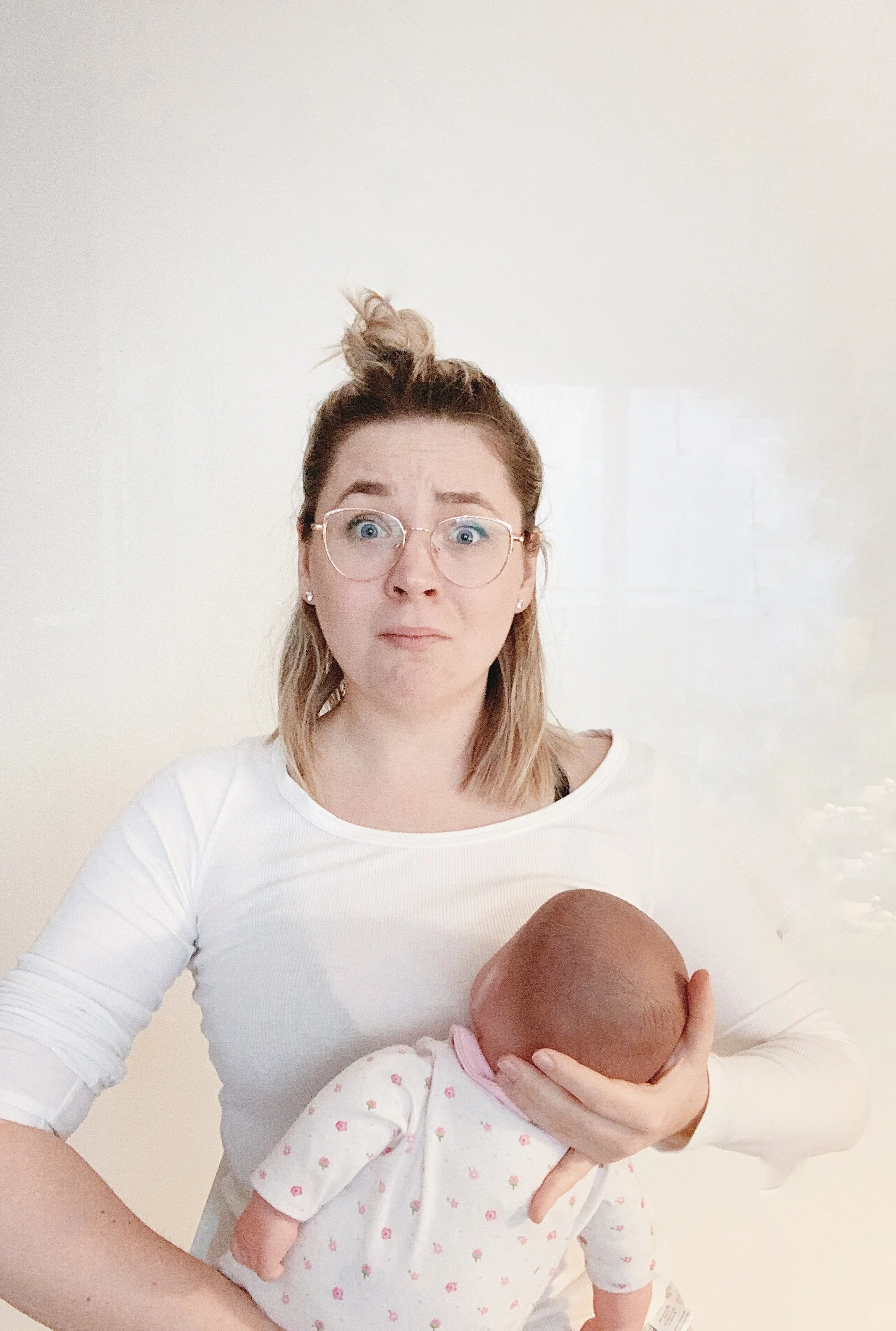 CZY KARMIENIE PIERSIĄ BOLI ?