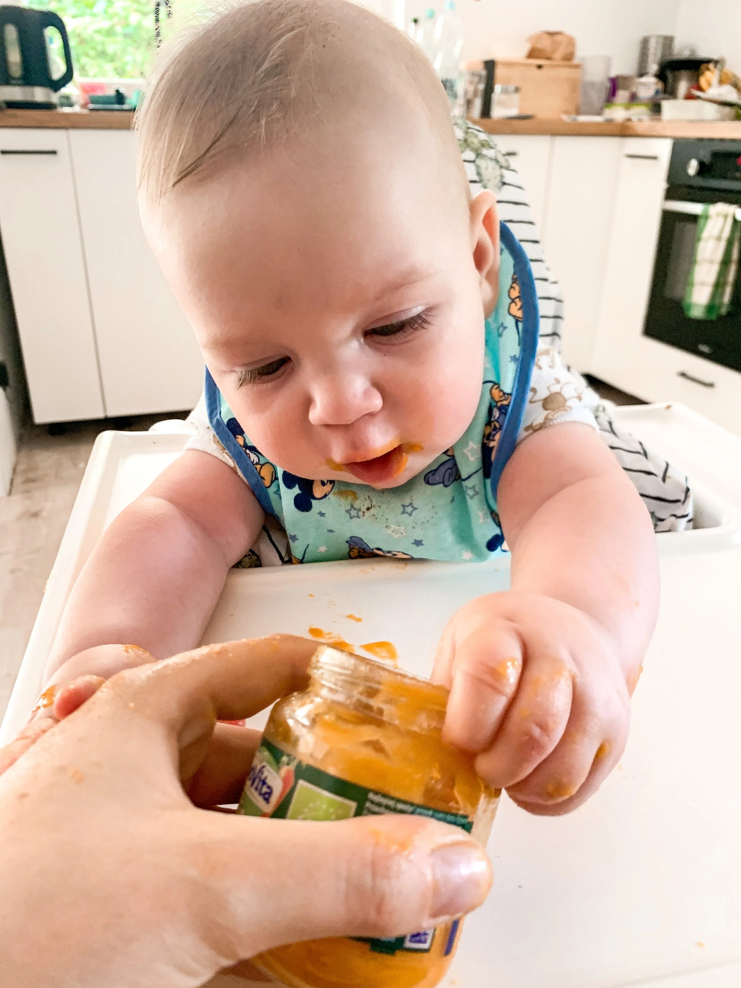 KIEDY ZACZĄĆ ROZSZERZAĆ DIETĘ?