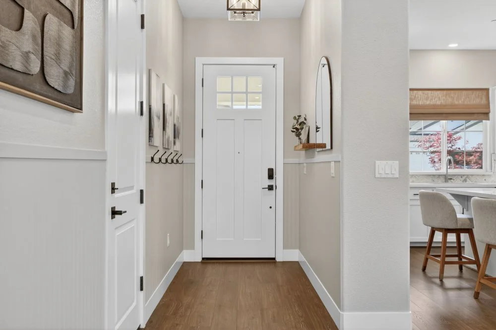 3008 Hemet Way-6.jpg