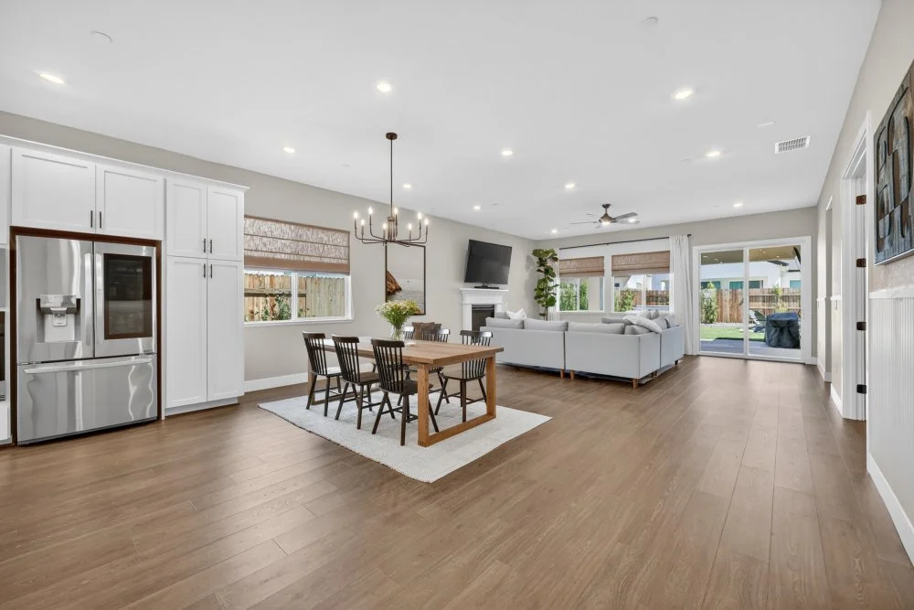 3008 Hemet Way-7.jpg