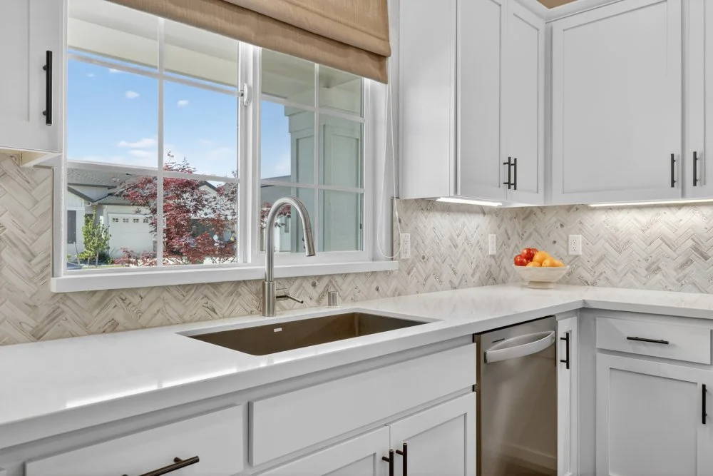 3008 Hemet Way-20.jpg