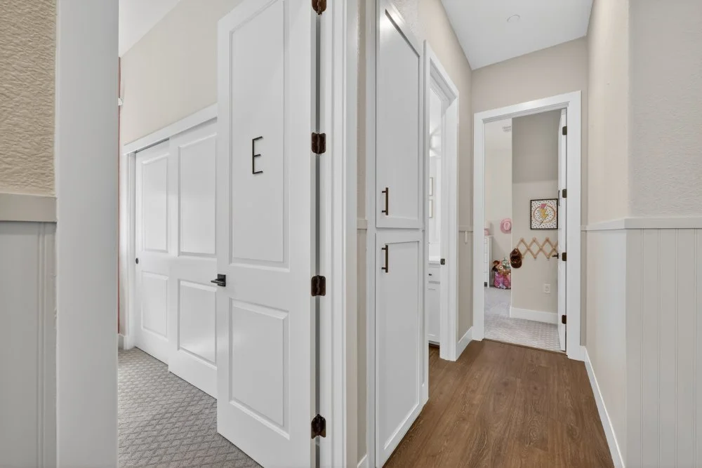 3008 Hemet Way-34.jpg