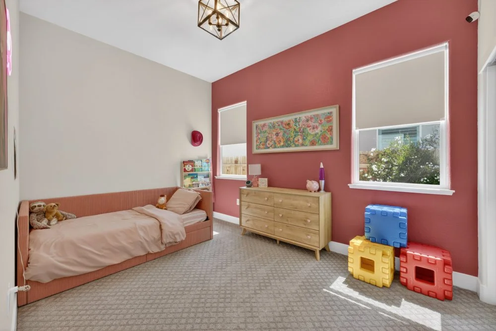 3008 Hemet Way-37.jpg