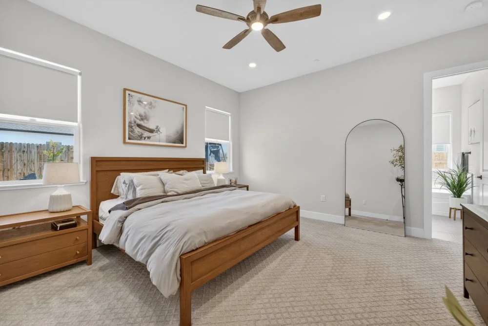 3008 Hemet Way-44.jpg