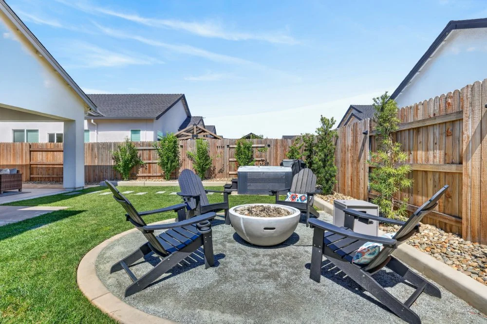 3008 Hemet Way-54.jpg