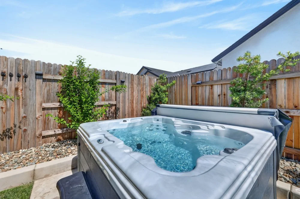 3008 Hemet Way-60.jpg