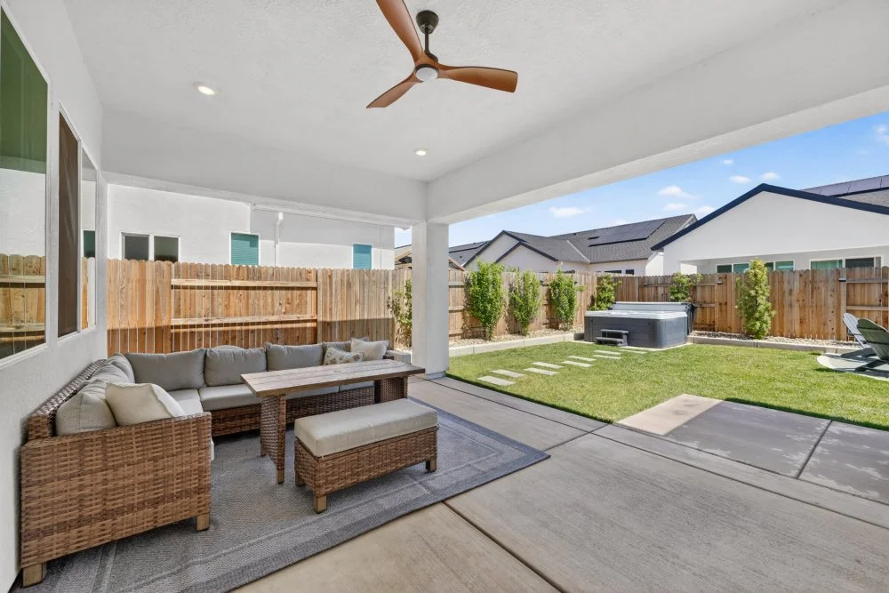 3008 Hemet Way-63.jpg