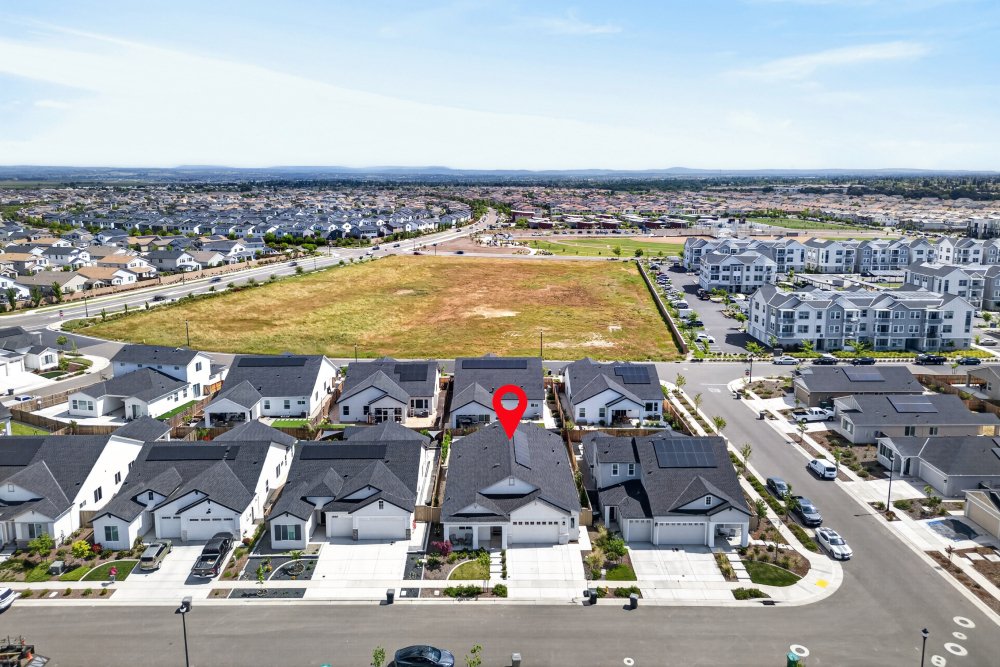 3008 Hemet Way-69.jpg