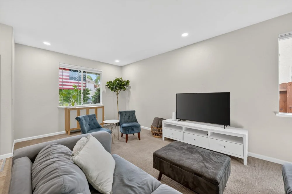 2142 Arnold Dr-8.jpg