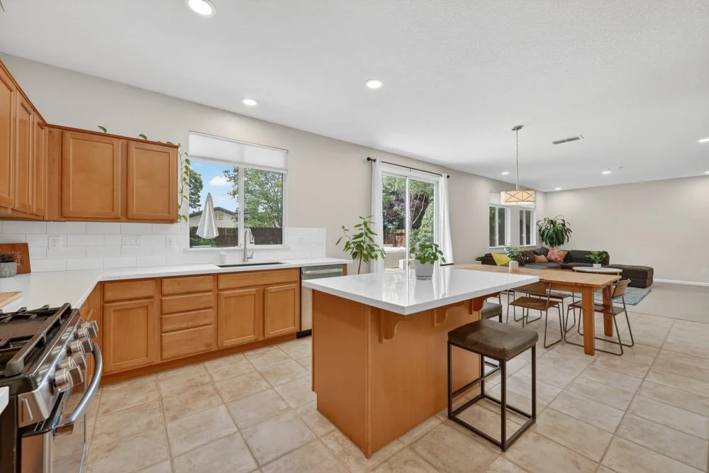 2142 Arnold Dr-20.jpg
