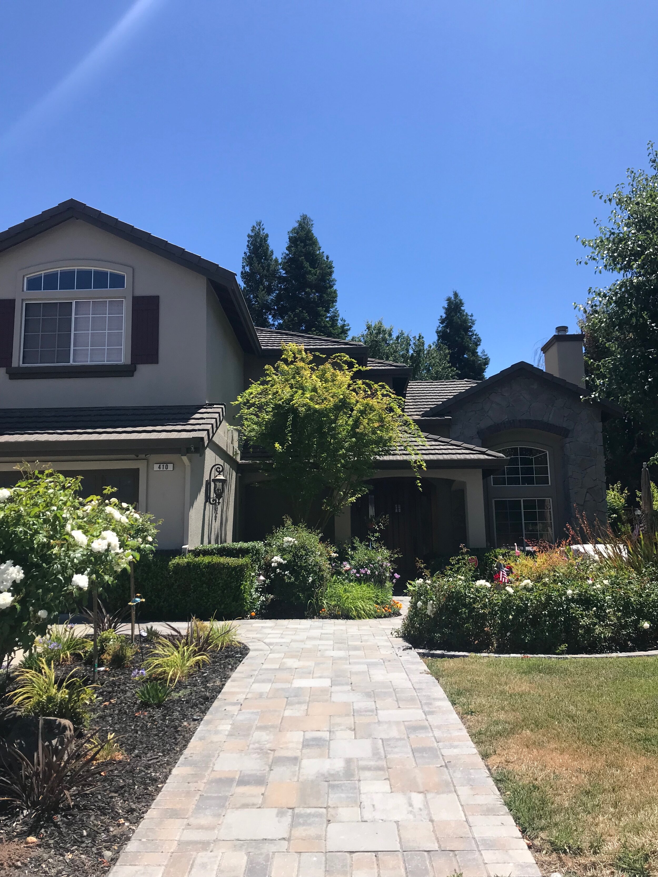 Antiqued Mission Stone Walkway