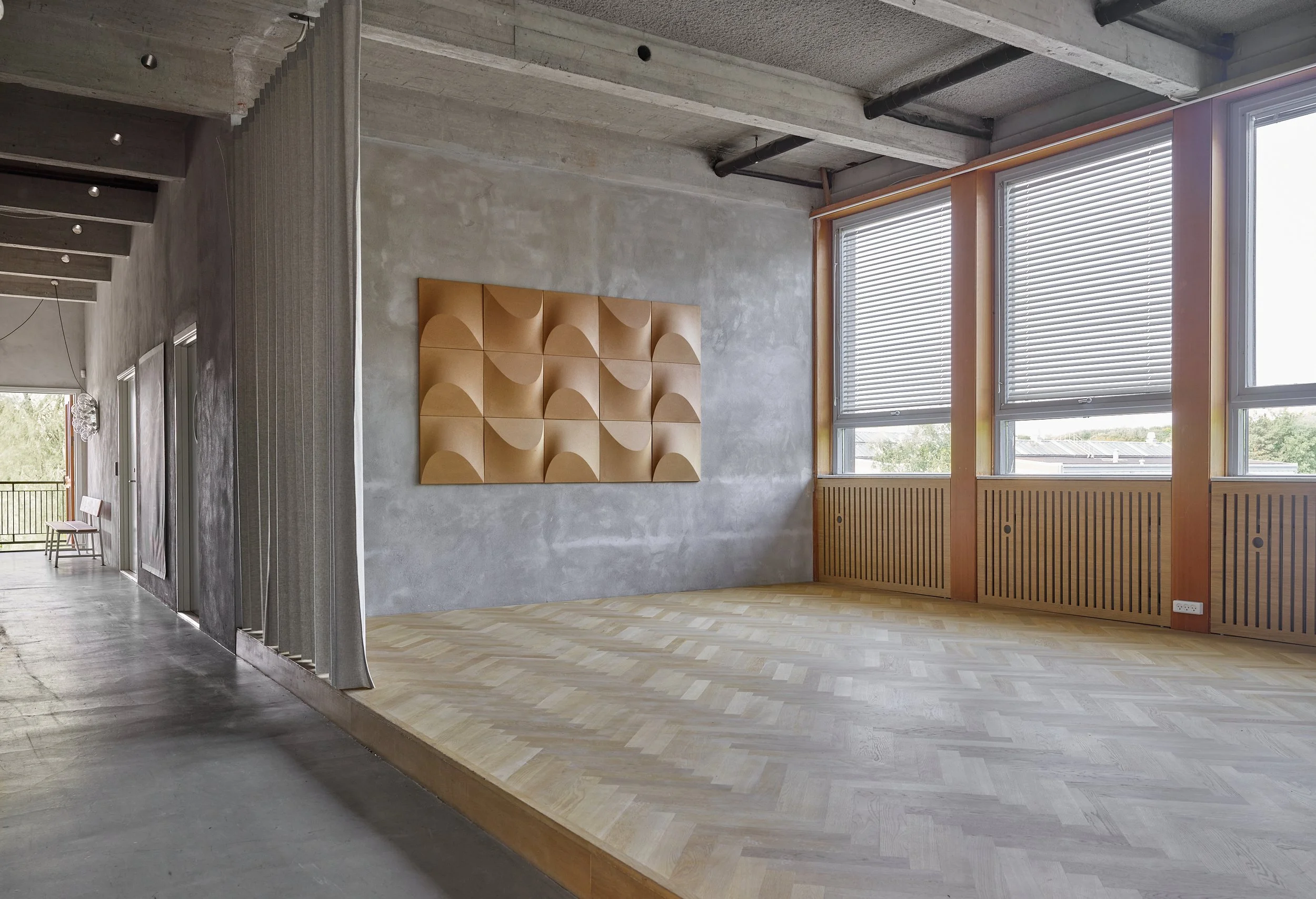 Studio 6190582.jpg
