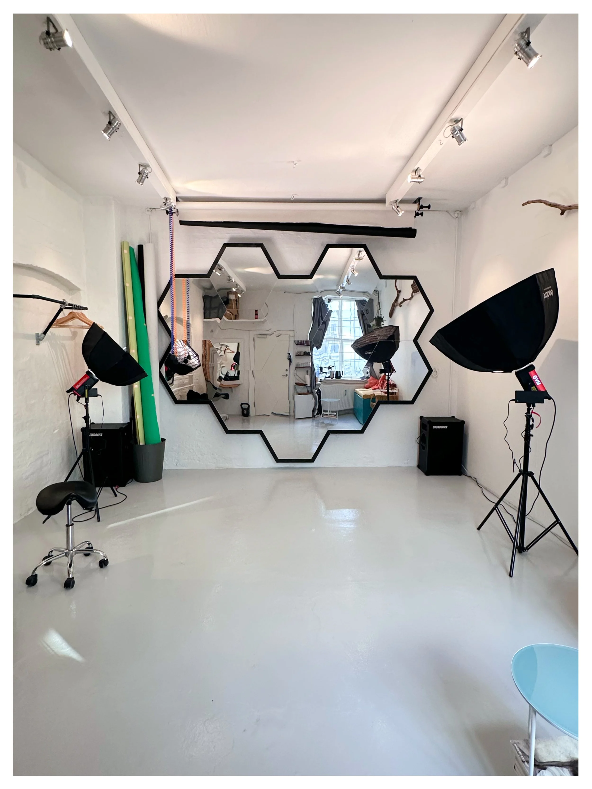 1. grandmirror11.jpg